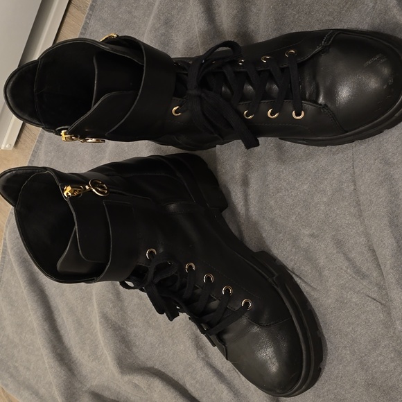 Wishbone Floria black  combat boots - Picture 8 of 9